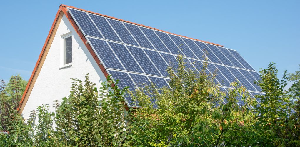 Nutzen Sie die Kraft der Sonne mit den Photovoltaik-Systemen von OBI